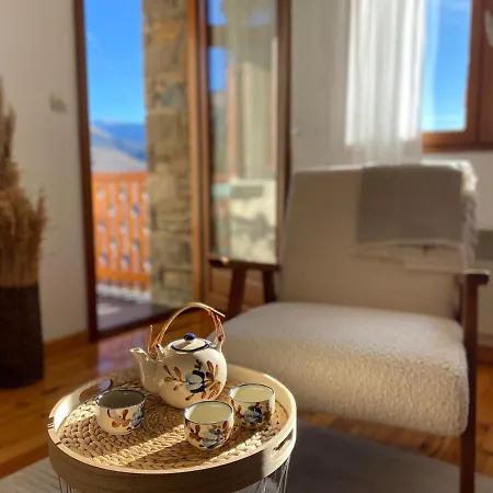 Vistas Excepcionales, Jardin Con Piscina, Muy Acogedor * Saillagouse